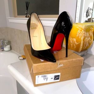 Christian Louboutin, So Kate, Size 10
